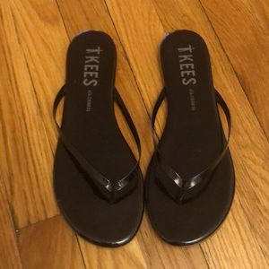 TKEES Glosses Patent Leather Flip Flops